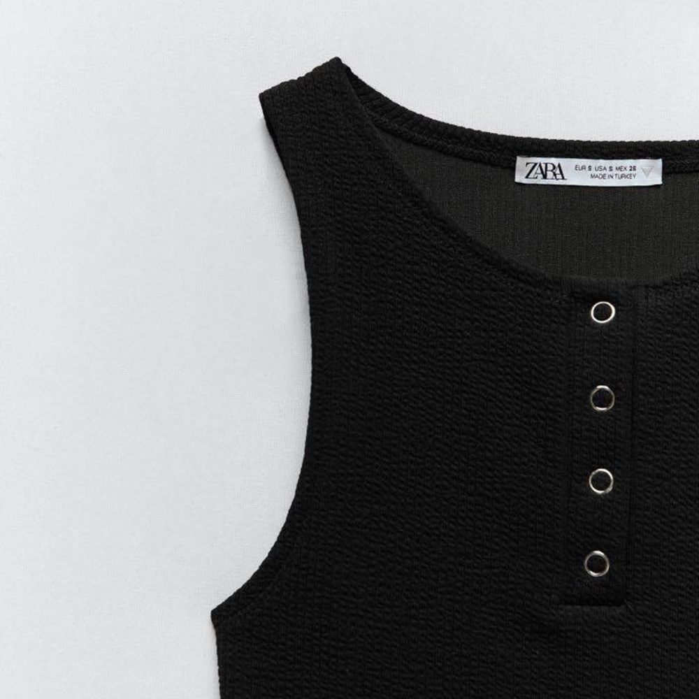 Zara Black Ribbed Button-up Tank Crop Top — Size: S